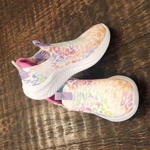 Skechers Little Girls Memory Foam Sneakers